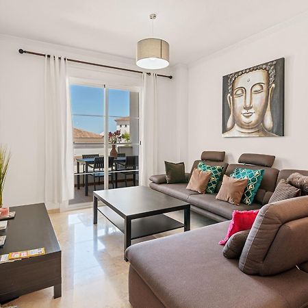 Moderne Ferienwohnung 71A มานิลบา ภายนอก รูปภาพ